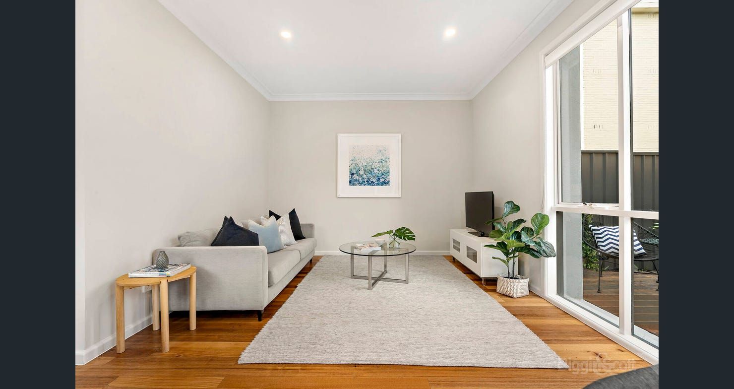 Second living space with garden outlook
